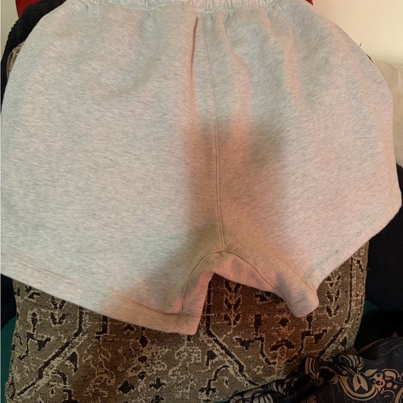 Essentials Fear of God Small Gray Men's Shorts Like New. Pristine condition - Picture 7 of 7
